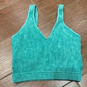 NWOT Zenana Outfitters Teal Ribbed V-Neck Crop Tank